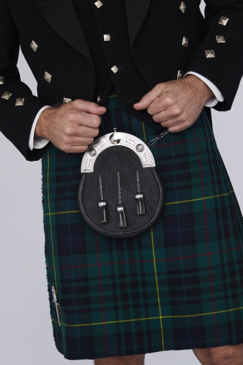 8 Yard Hunting Stewart kilt