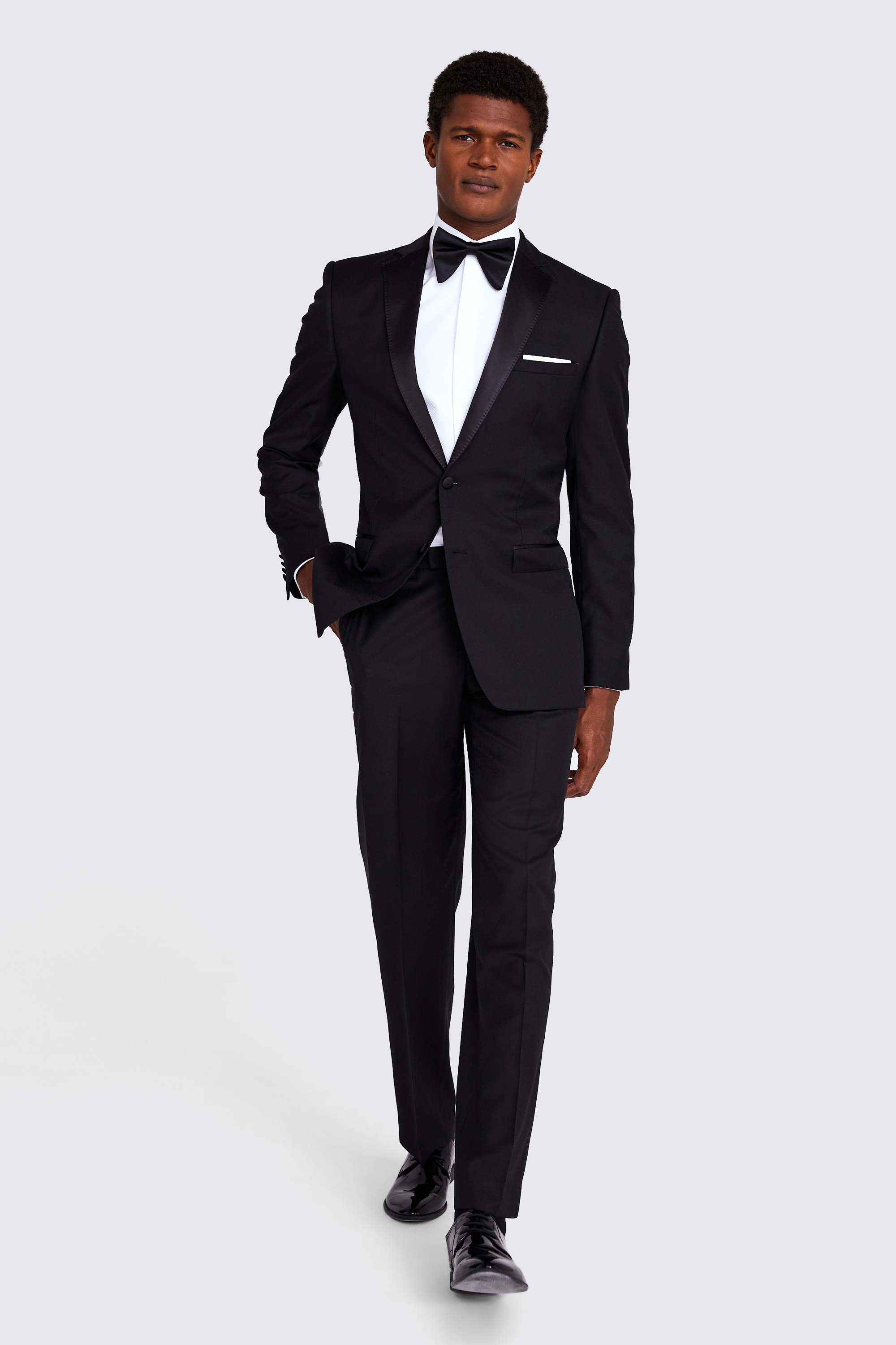 Black Suit No Tie - How To Wear A Suit Without A Tie | 10 Things To